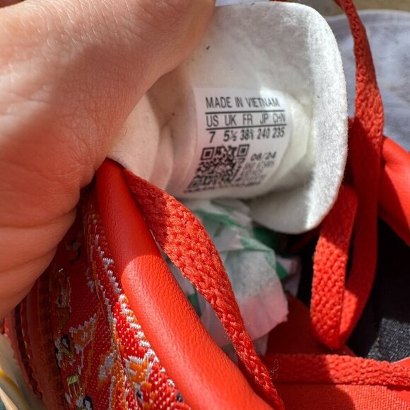 New Adidas Gazelle Bold Platform Sneakers Floral Paisley Red Print Gum Womens 7 - Picture 6 of 14